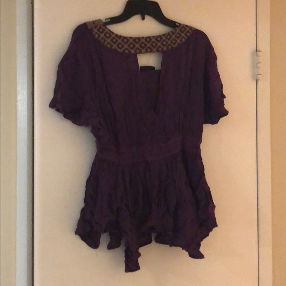 Signature 8 Blouse